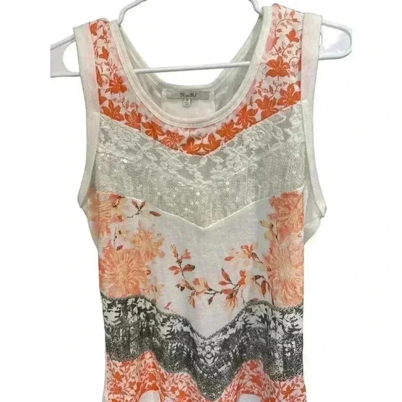 Miss Me Floral Sequined Tank Top Size M, Pre-Owned - Picture 2 of 5